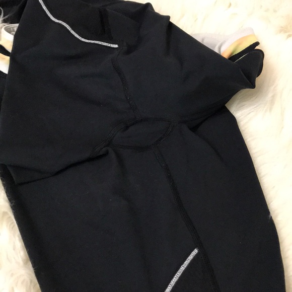 Lululemon pace rival crops - Picture 7 of 8